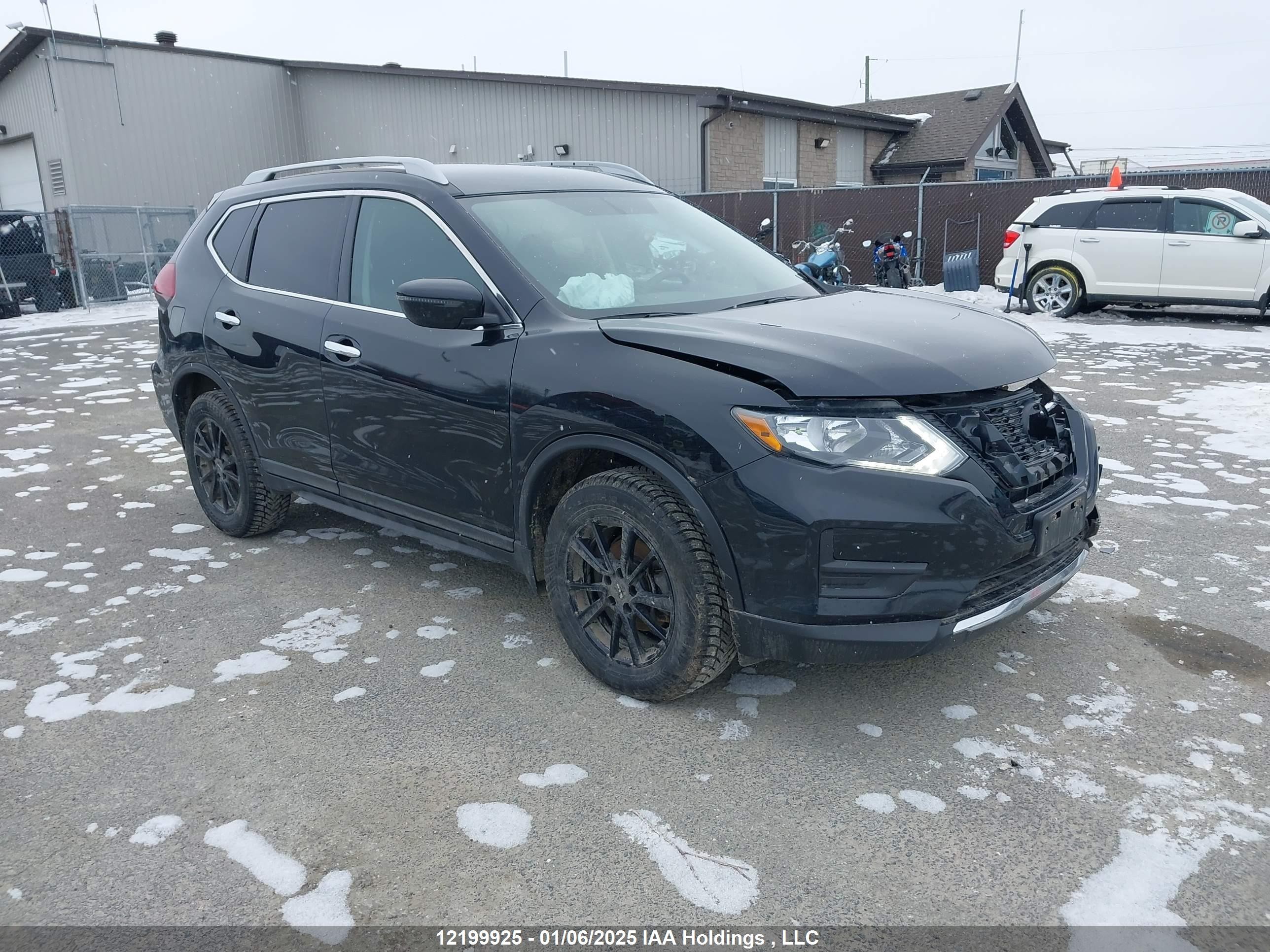 2020 NISSAN ROGUE Чорний - Бензин Позашляховик - зображення 1